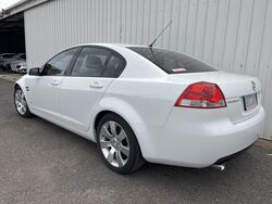 HOLDEN VE COMMODORE OMEGA SEDAN   2010