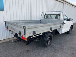 TOYOTA HILUX WORKMATE AUTO TRAY   2021