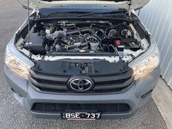 TOYOTA HILUX WORKMATE AUTO TRAY   2021