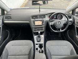 VOLKSWAGEN GOLF Mk 7 92 TSI COMFORTLINE   2015